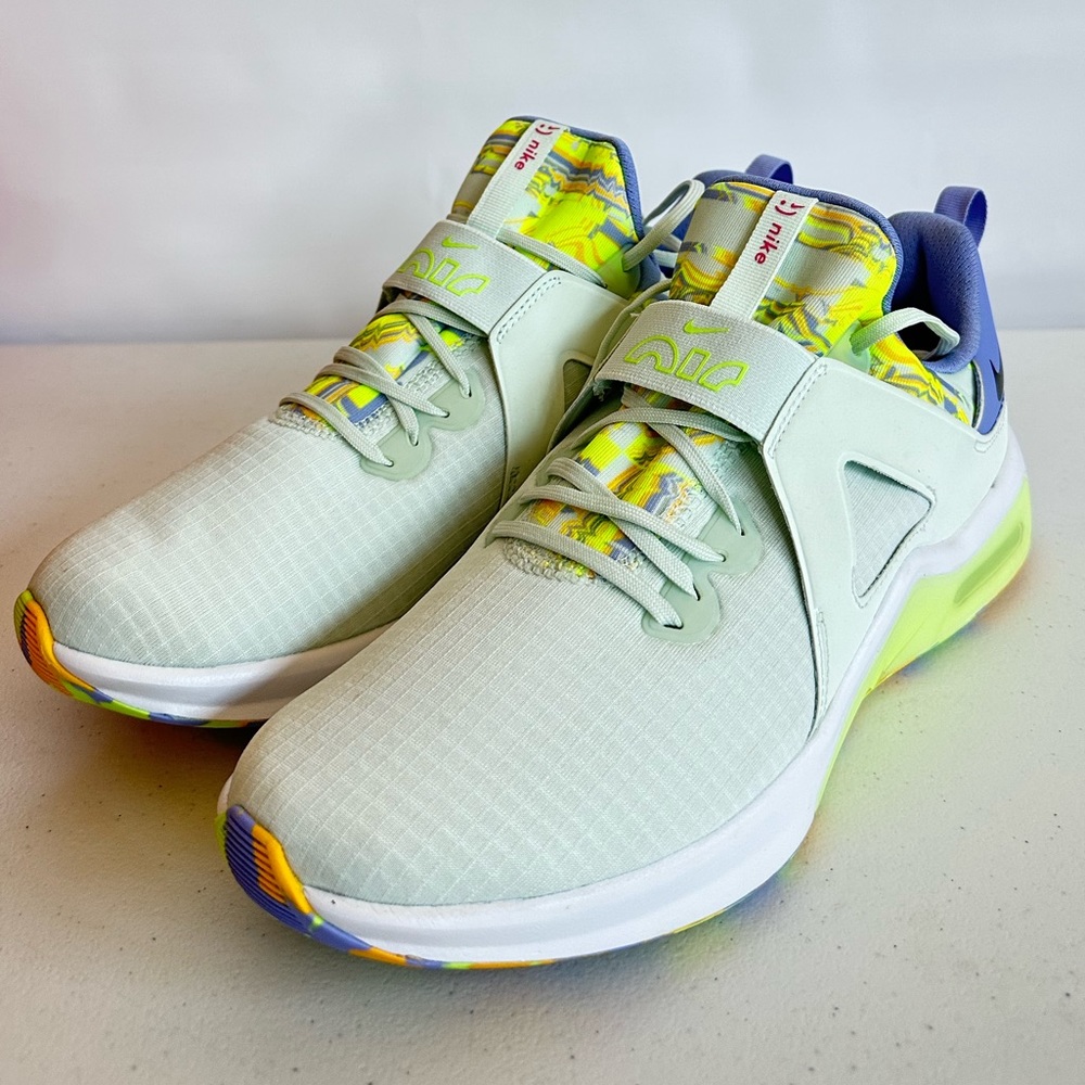 NWT.   Women's Nike Air Max Bella TR 5 Size 11 - Picture 5 of 12